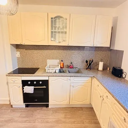 Le Coin Soleil - Netflix - Insead * Fontainebleau